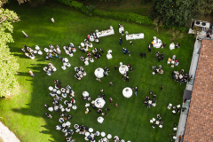 Aperitivo-nel-giardino-di-Villa-Sassi-1280x852